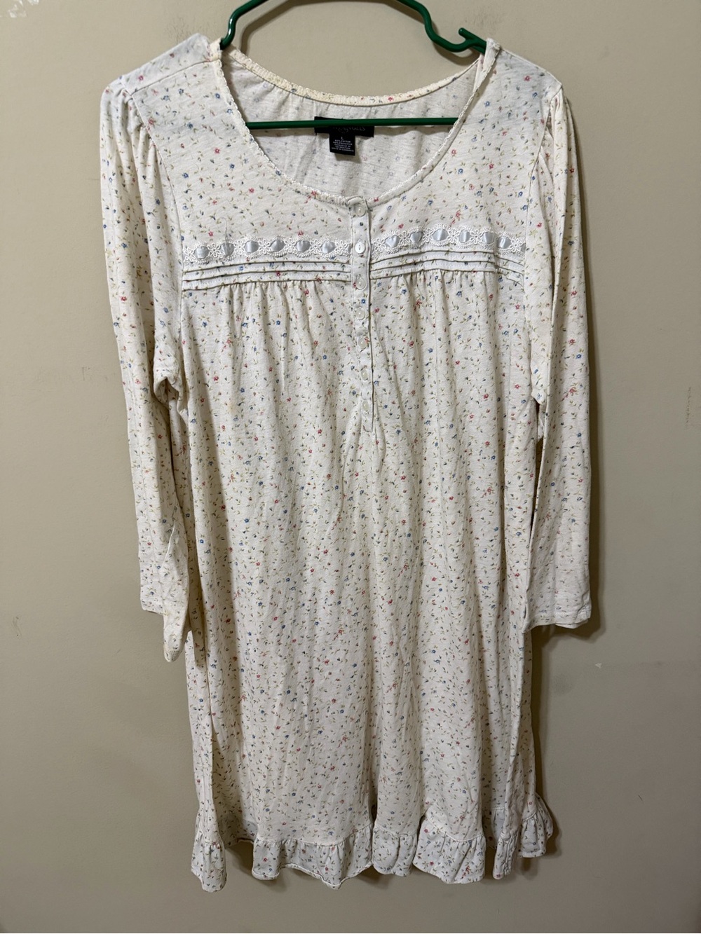 Earth Angels Cream Floral Nightdress large cotton poly blend vintage charm euc